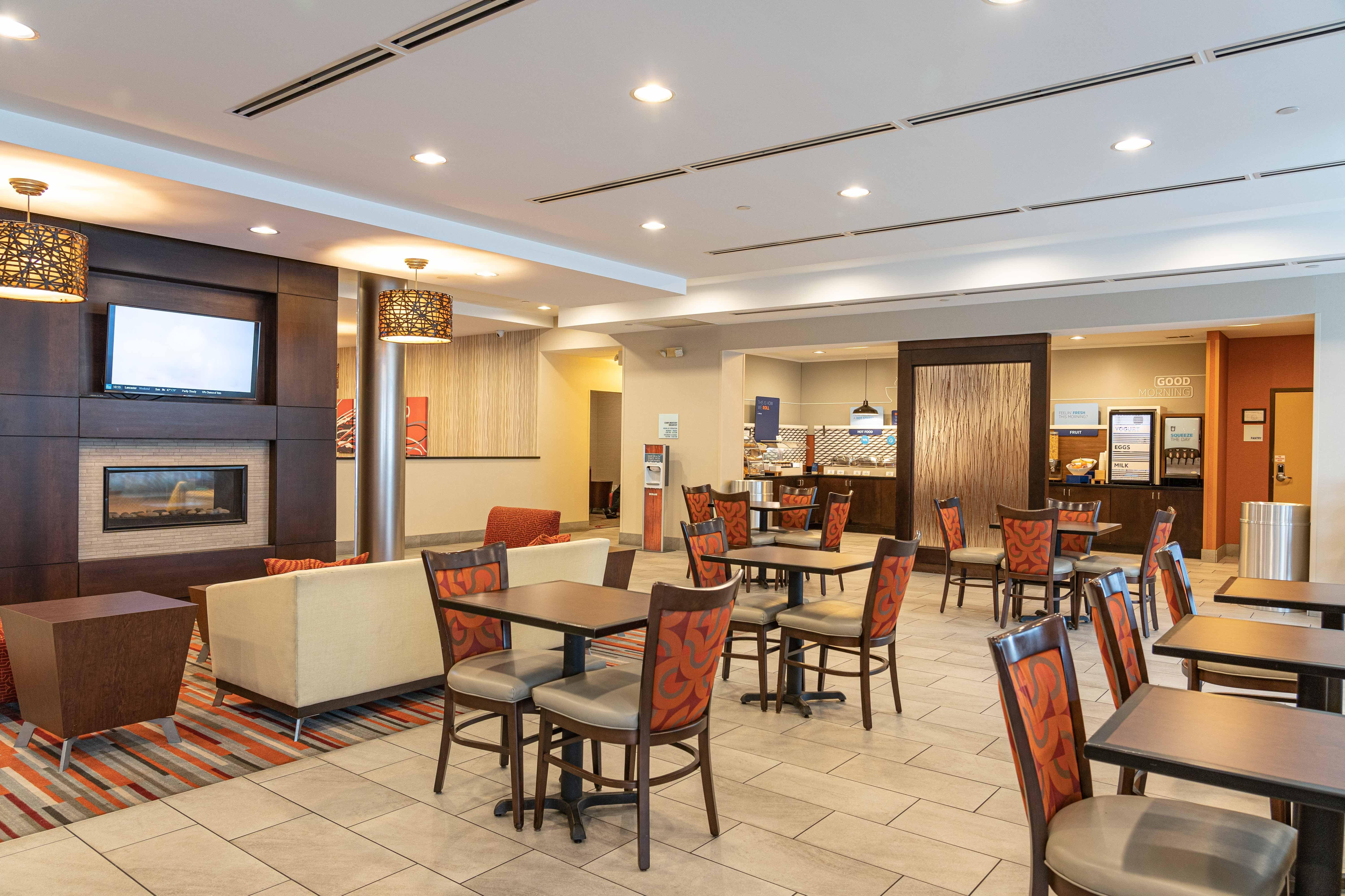 Gahanna Holiday Inn Express & Suites Columbus - Easton Area By Ihg מראה חיצוני תמונה